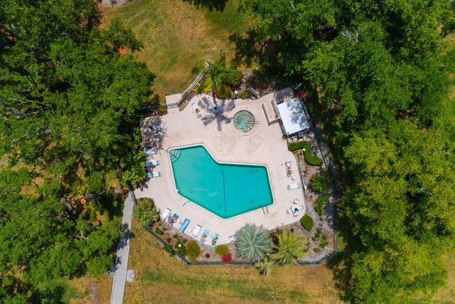 318 TIMBERLAKE DRIVE, Bradenton, FL 34210
