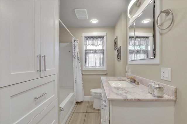 7319 E Maxwell Ave, Spokane Valley, WA 99212