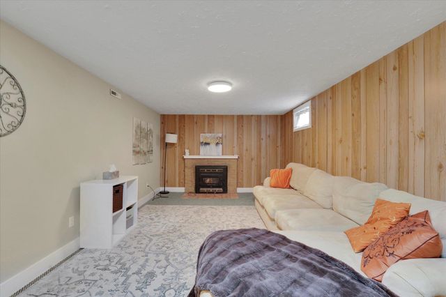 7319 E Maxwell Ave, Spokane Valley, WA 99212