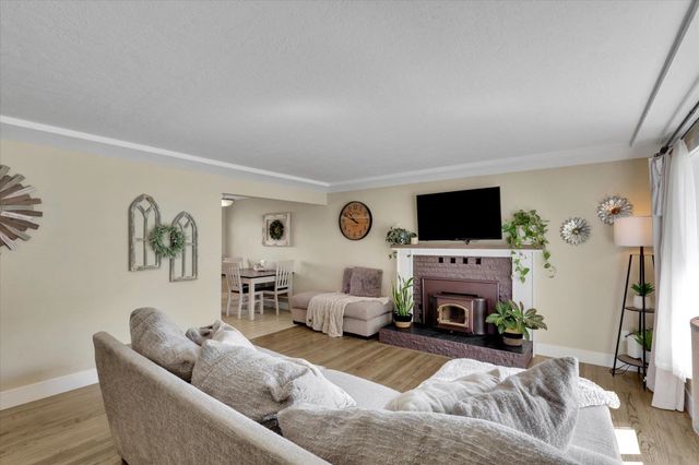 7319 E Maxwell Ave, Spokane Valley, WA 99212