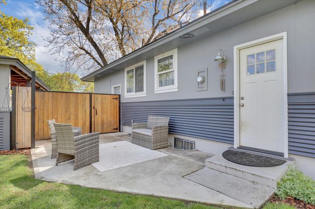 7319 E Maxwell Ave, Spokane Valley, WA 99212