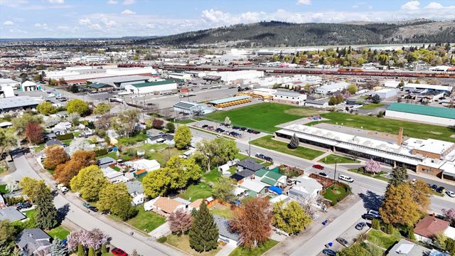 7319 E Maxwell Ave, Spokane Valley, WA 99212