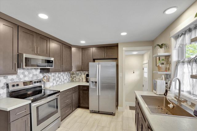 7319 E Maxwell Ave, Spokane Valley, WA 99212