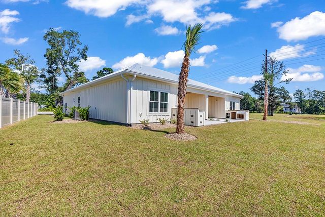 9 Hallandale Lane Left, Murrells Inlet, SC 29576
