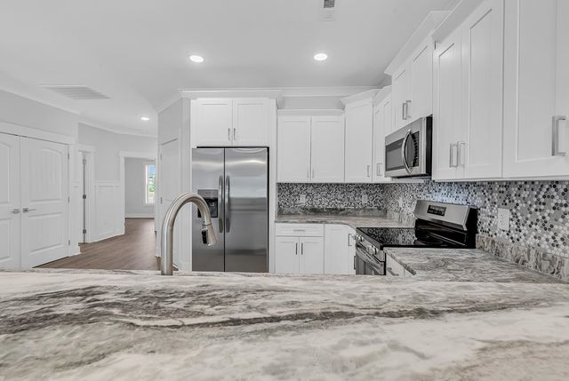 9 Hallandale Lane Left, Murrells Inlet, SC 29576
