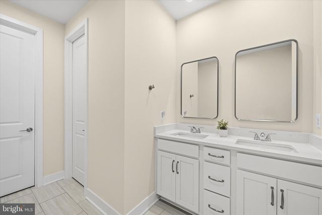 104 WAGTAIL LN, Winchester, VA 22603