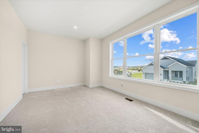 104 WAGTAIL LN, Winchester, VA 22603