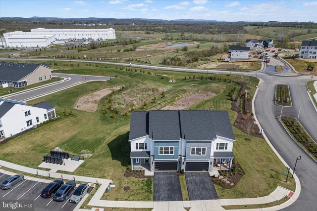 104 WAGTAIL LN, Winchester, VA 22603