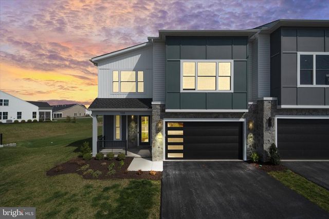 104 WAGTAIL LN, Winchester, VA 22603