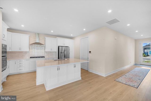 104 WAGTAIL LN, Winchester, VA 22603
