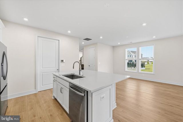 104 WAGTAIL LN, Winchester, VA 22603