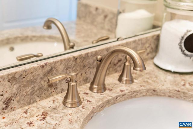 3 DeCERBO TERR, Charlottesville, VA 22901