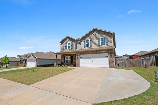 2504 Hickory Wood Avenue, Lowell, AR 72745