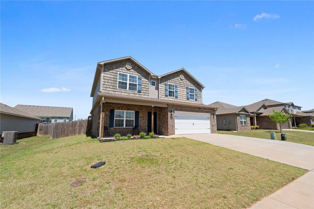 2504 Hickory Wood Avenue, Lowell, AR 72745