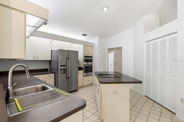 4405 BEAUCHAMP COURT, Sarasota, FL 34243