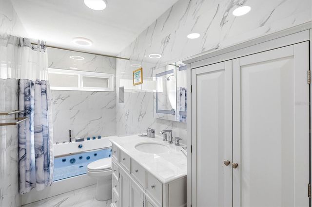 4405 BEAUCHAMP COURT, Sarasota, FL 34243