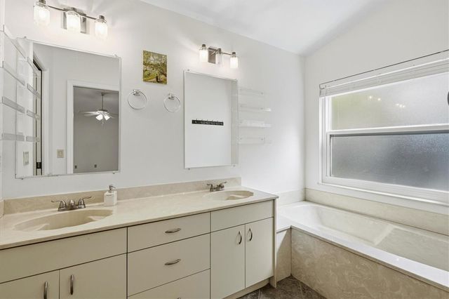 4405 BEAUCHAMP COURT, Sarasota, FL 34243