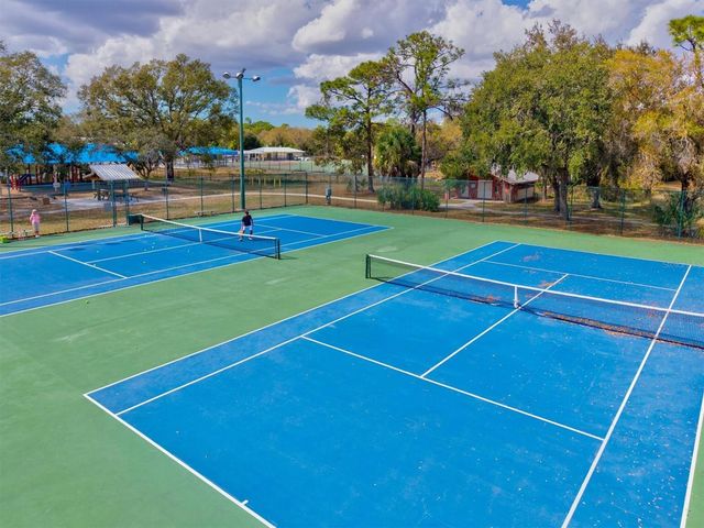 4405 BEAUCHAMP COURT, Sarasota, FL 34243