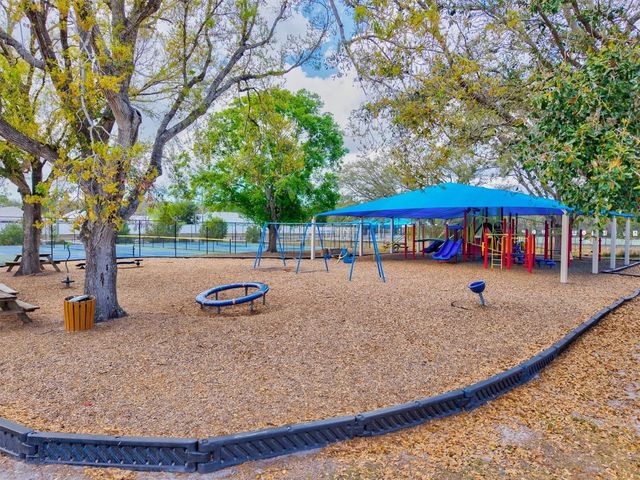 4405 BEAUCHAMP COURT, Sarasota, FL 34243