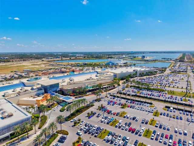 4405 BEAUCHAMP COURT, Sarasota, FL 34243