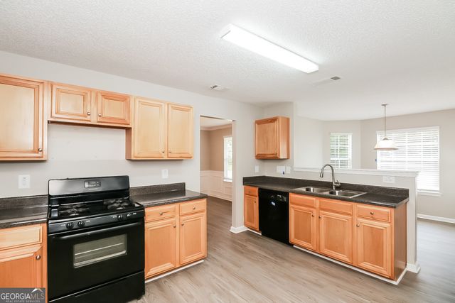 6462 Dekeon Drive, South Fulton, GA 30349