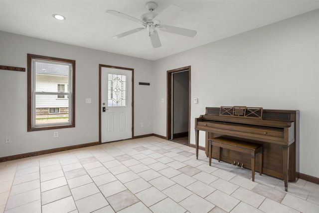 1324 W WASHINGTON STREET, Appleton, WI 54914