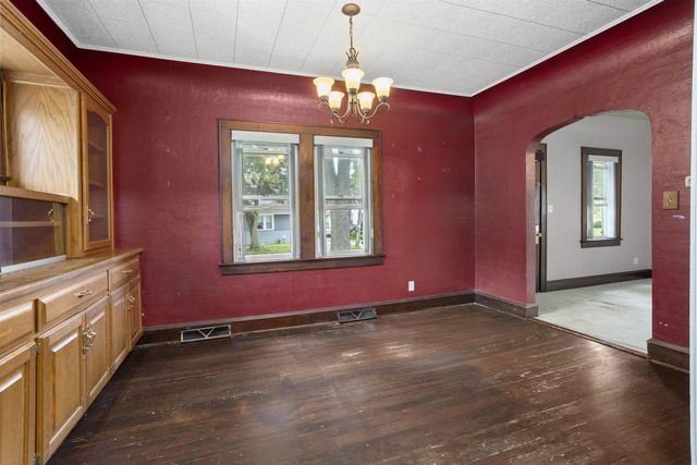 1324 W WASHINGTON STREET, Appleton, WI 54914