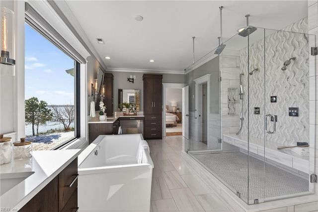 230 Wentworth CT, Suffolk, VA 23436