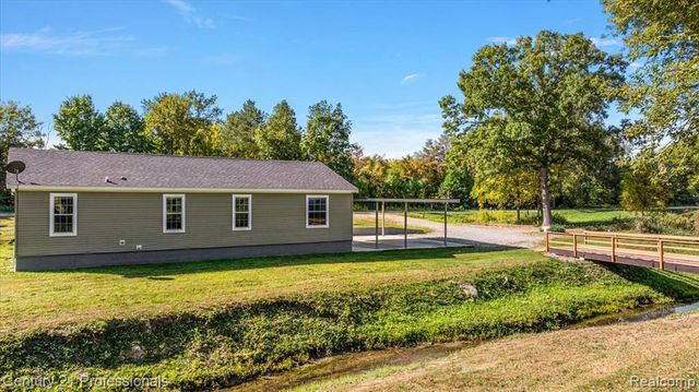 806 Davis Lake Road, Mayfield, MI 48446