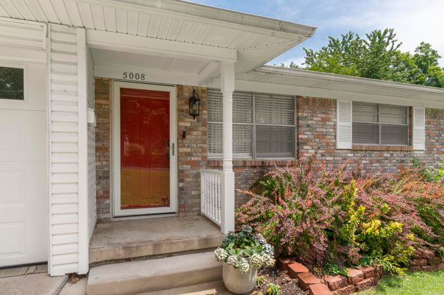 5008 N Vine Street, North Little Rock, AR 72116