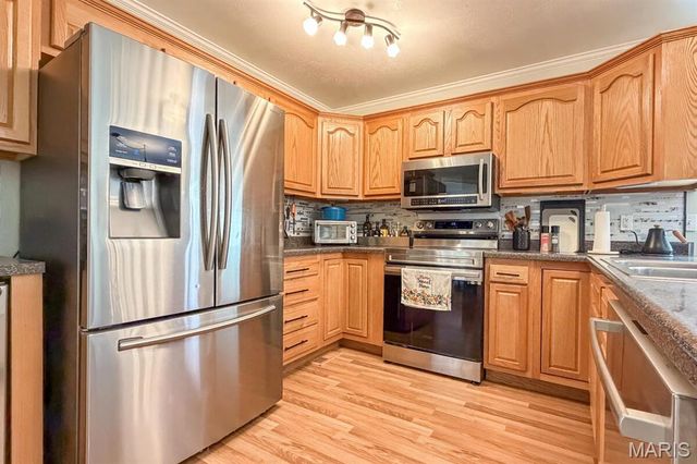 2532 County Road 2330, Salem, MO 65560