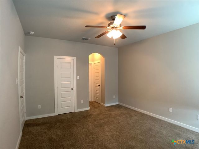 354 Creekside Curve, New Braunfels, TX 78130