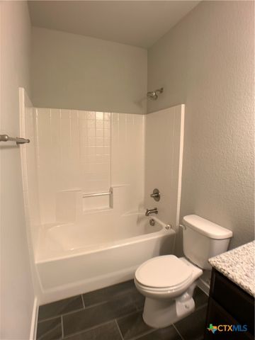 354 Creekside Curve, New Braunfels, TX 78130