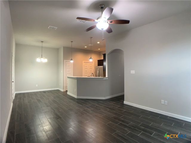 354 Creekside Curve, New Braunfels, TX 78130