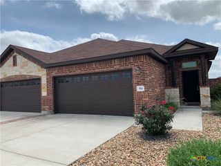 354 Creekside Curve, New Braunfels, TX 78130