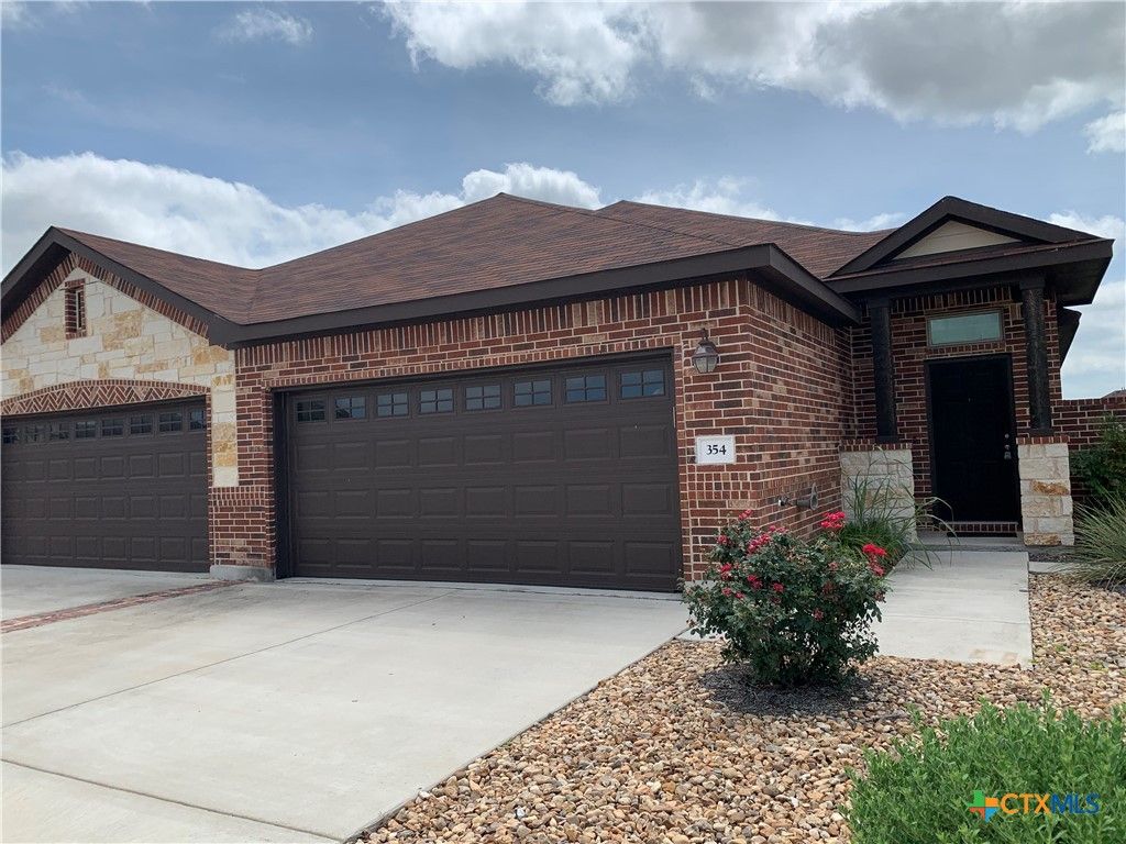 354 Creekside Curve, New Braunfels, TX 78130