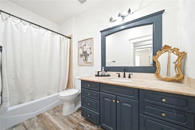 5685 Oak Tree Cir, Jurupa Valley, CA 92509