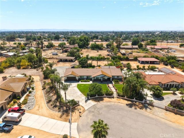 5685 Oak Tree Cir, Jurupa Valley, CA 92509