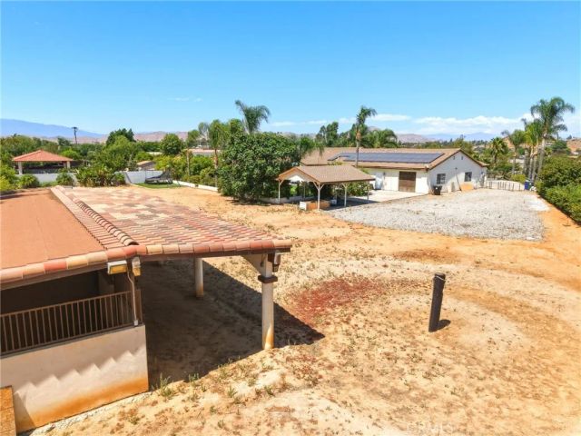 5685 Oak Tree Cir, Jurupa Valley, CA 92509