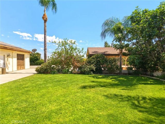 5685 Oak Tree Cir, Jurupa Valley, CA 92509