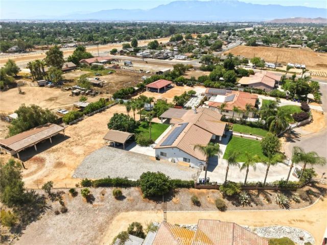 5685 Oak Tree Cir, Jurupa Valley, CA 92509