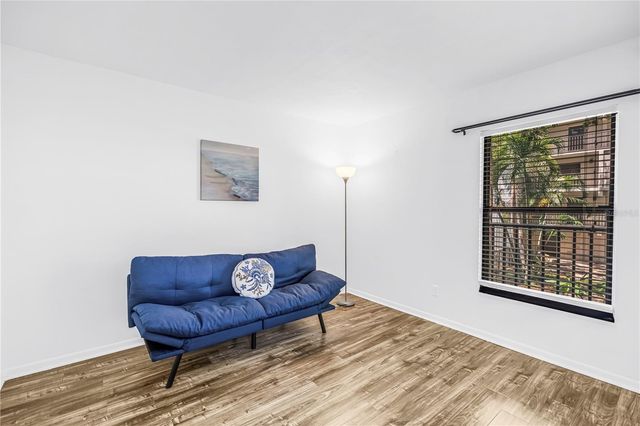 105 4TH AVENUE NE 220, St Petersburg, FL 33701