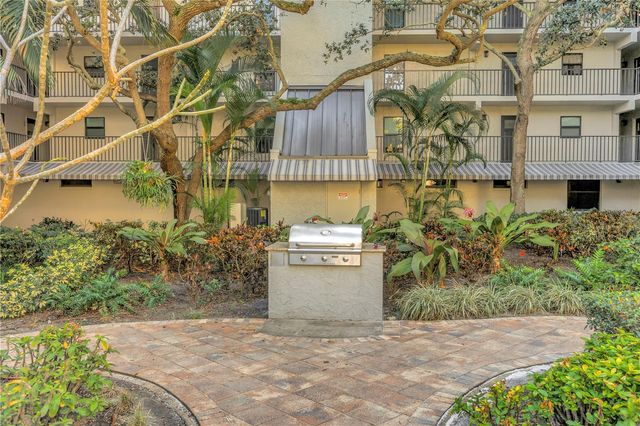105 4TH AVENUE NE 220, St Petersburg, FL 33701