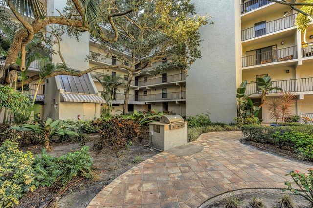 105 4TH AVENUE NE 220, St Petersburg, FL 33701