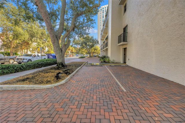105 4TH AVENUE NE 220, St Petersburg, FL 33701