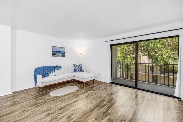 105 4TH AVENUE NE 220, St Petersburg, FL 33701