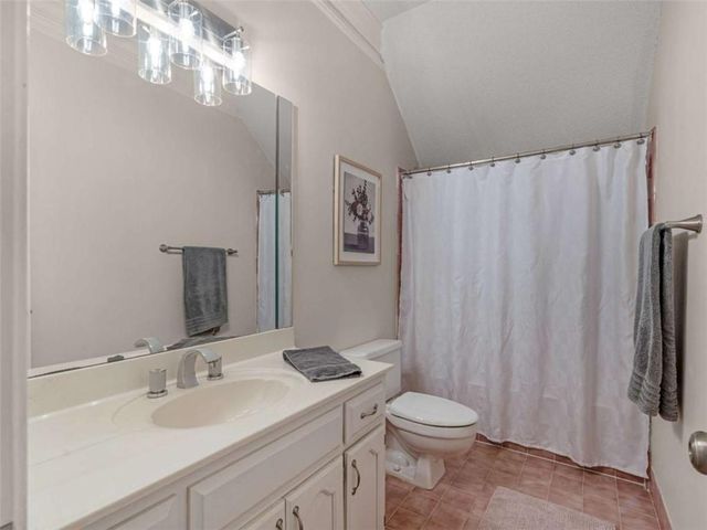 8568 Canal Drive, Jonesboro, GA 30236