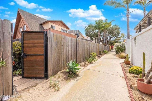 5121 Breakwater Way, Oxnard, CA 93035