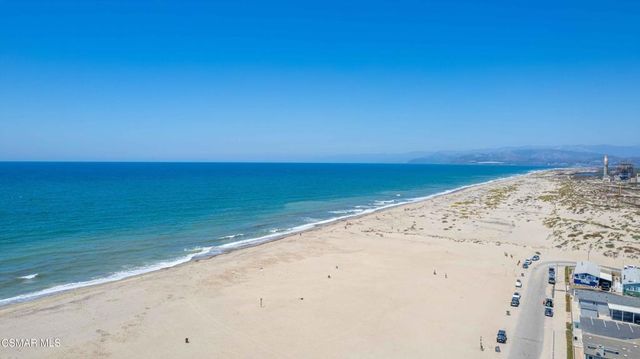 5121 Breakwater Way, Oxnard, CA 93035