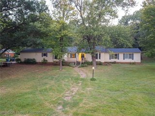 2000 Valley Lane, Fort Smith, AR 72901